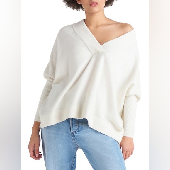 [X & 1X] NWT DEX Plus Ivory V-Neck Sweater - Picture 7 of 10